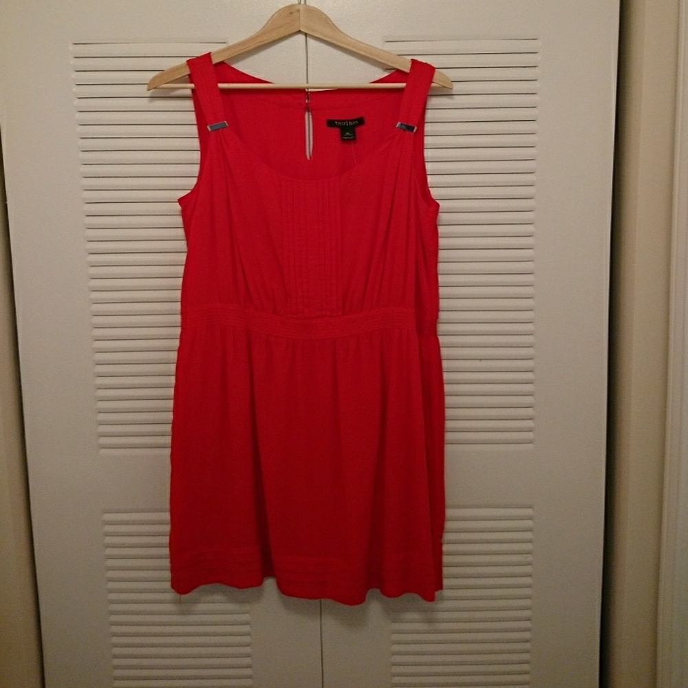 White house black market summer dress in red, XL
