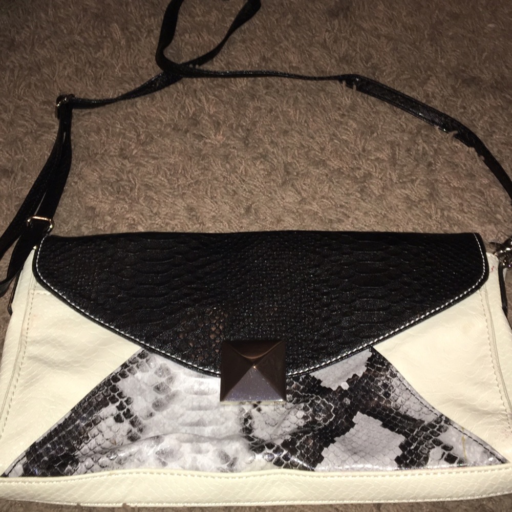 Long strap Purse
