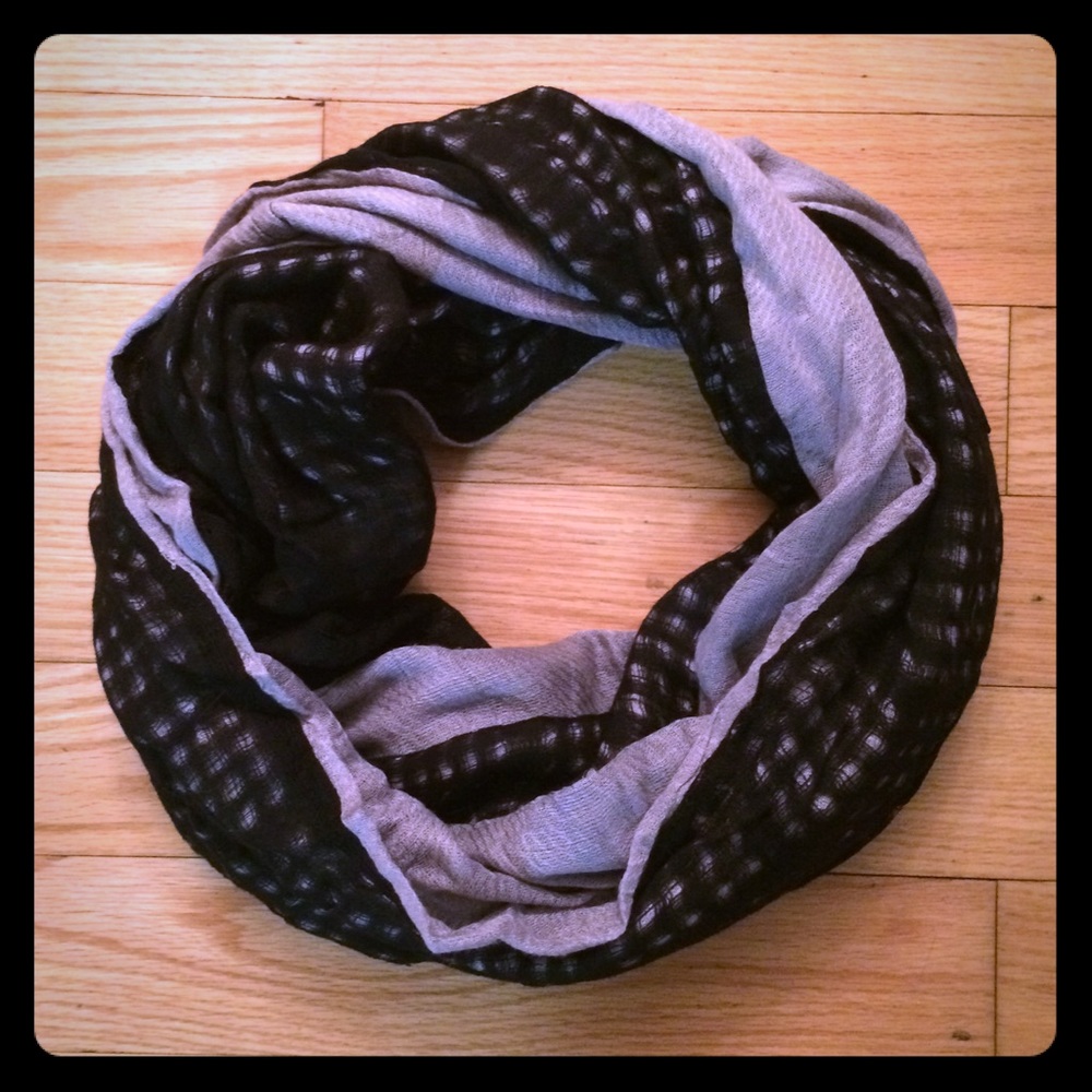 Urban Outfitters infinity loop scarf