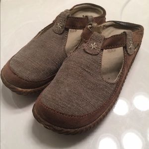 Acorn slip on sandals