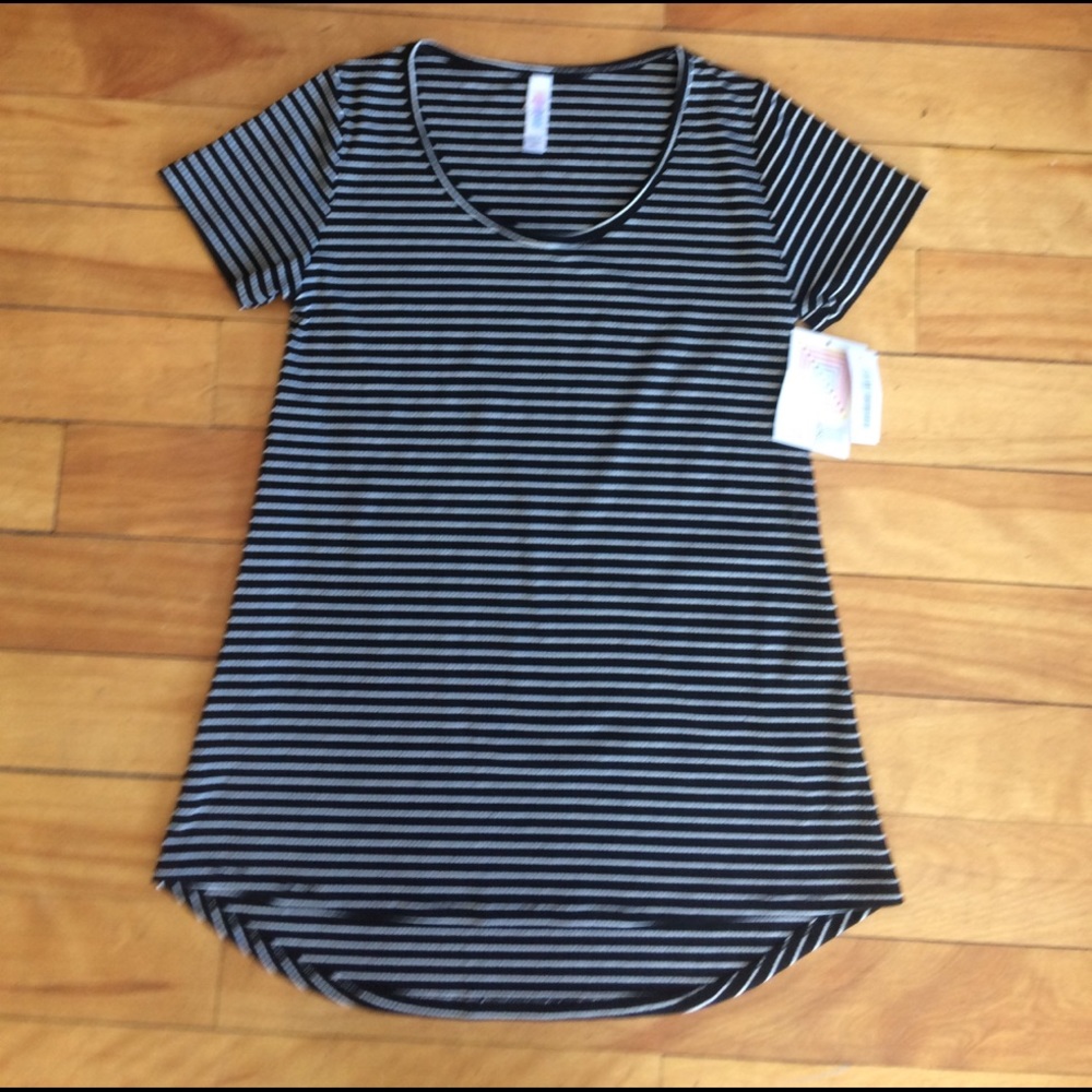 Lularo xxs black and white striped classic tee NWT