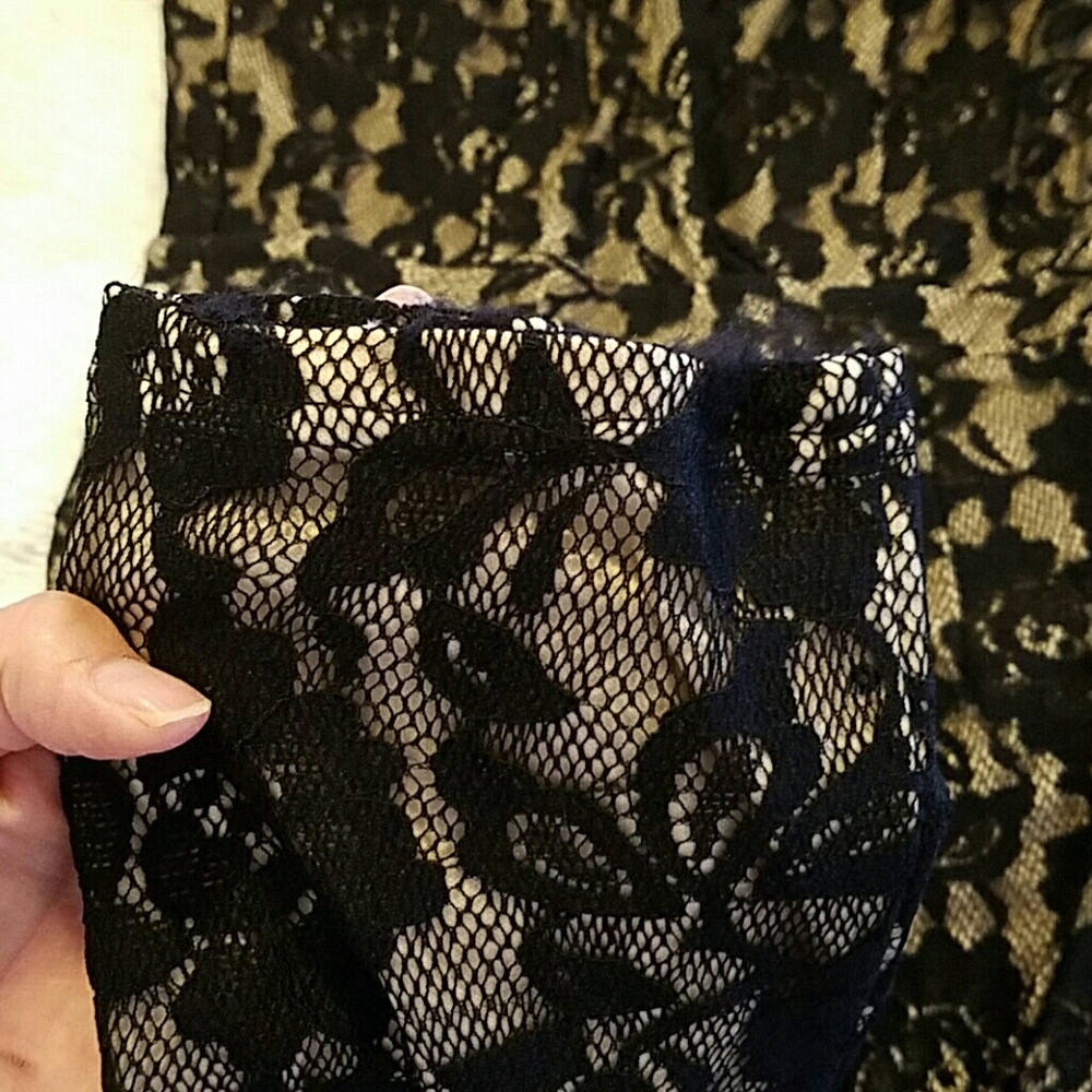 Lace romper - Picture 2 of 3