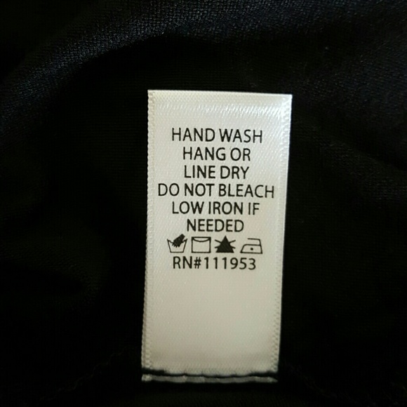 Cold-shoulder Top - Picture 3 of 3