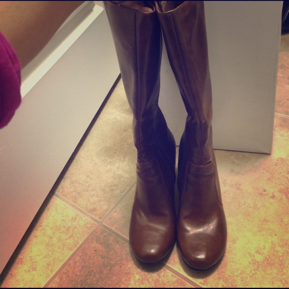 Brown heeled boots