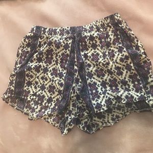 Brandy Melville size small flowy shorts