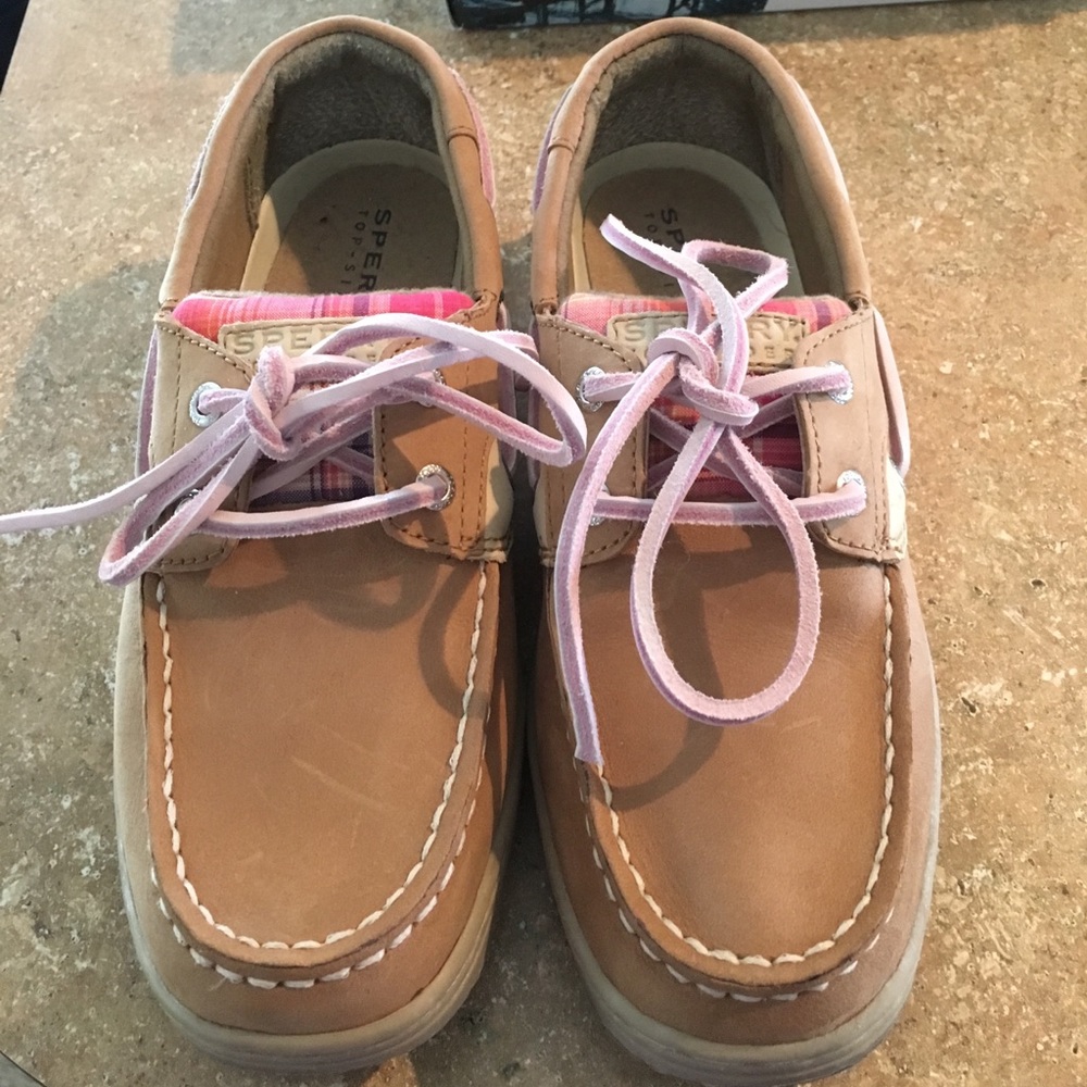 Girls size 2W Sperry shoes