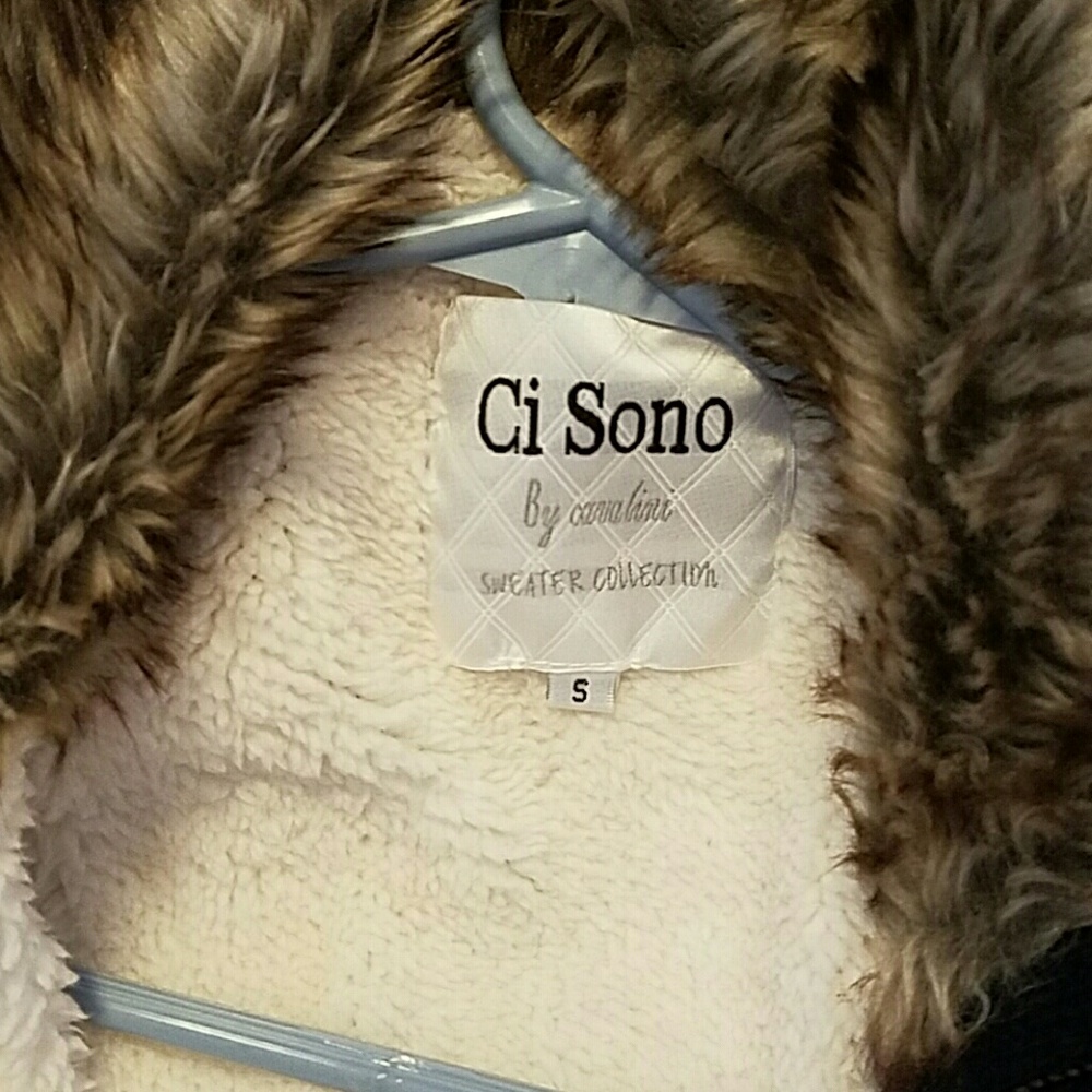 Vest - Picture 4 of 4