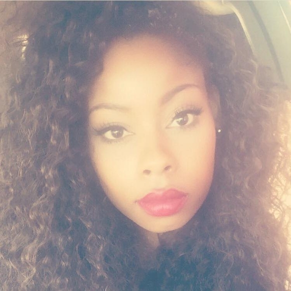 Meet your Posher, Stacy - Picture 1 of 1