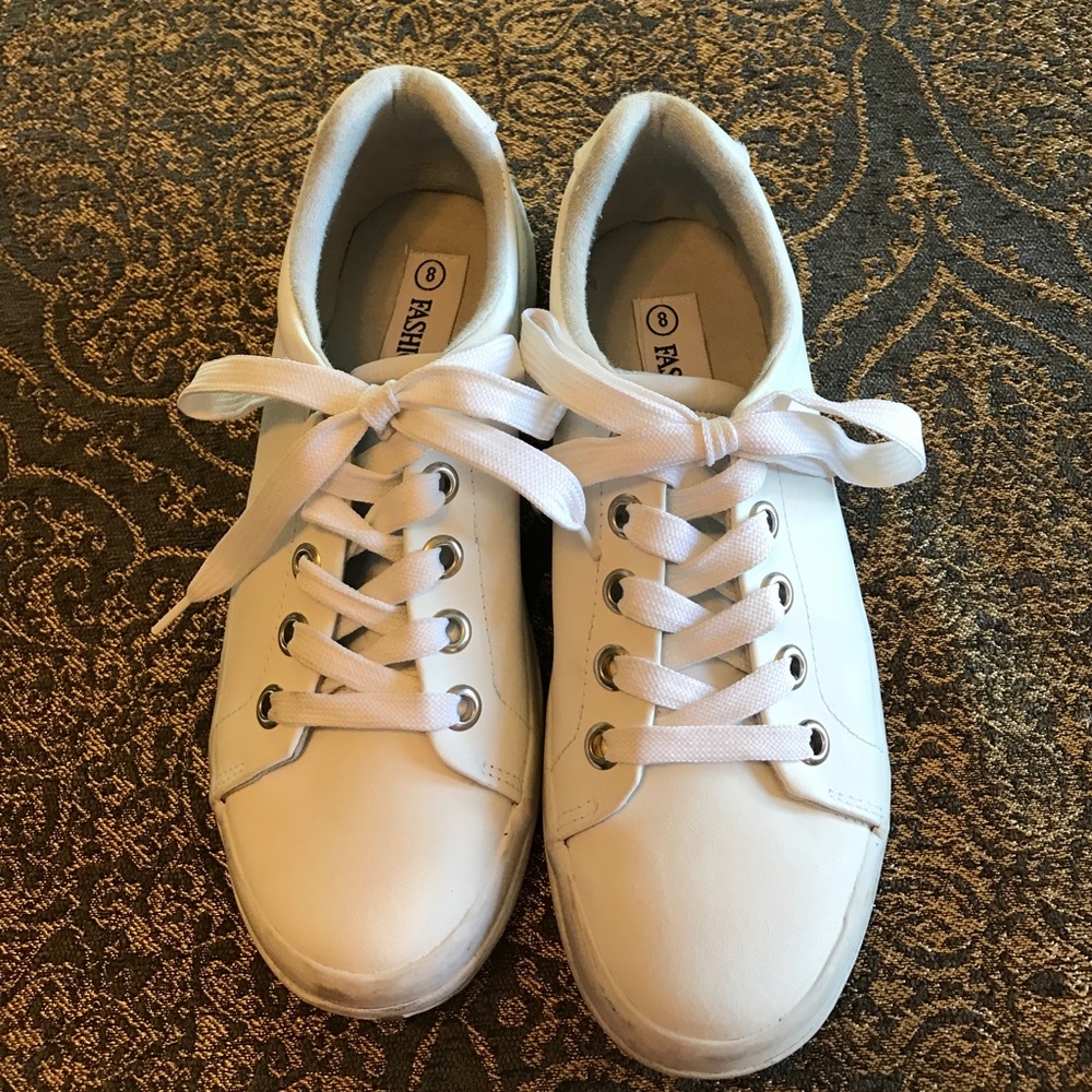 White, leather sneakers!