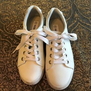 White, leather sneakers!