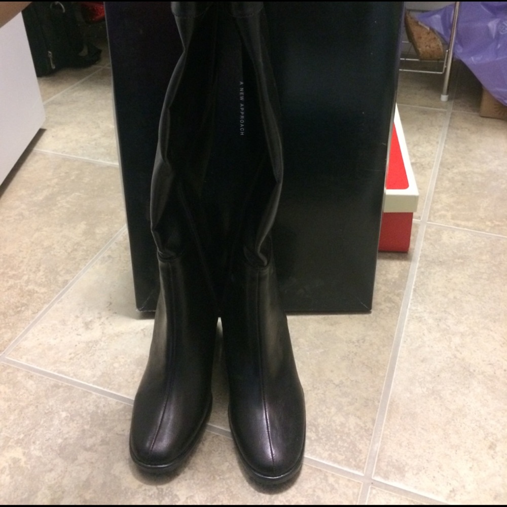 Wedge Boots