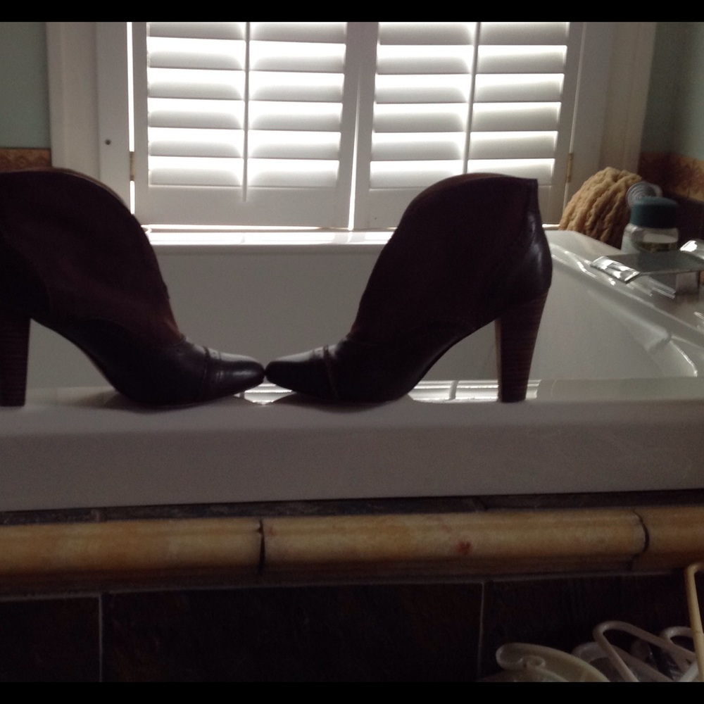 Suede and leather boots by Sundance