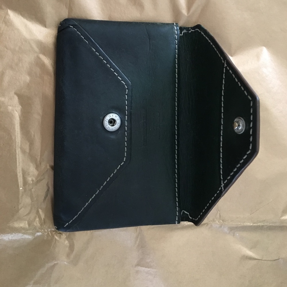 🌿J Crew Handmade Green Leather Coin Pouch