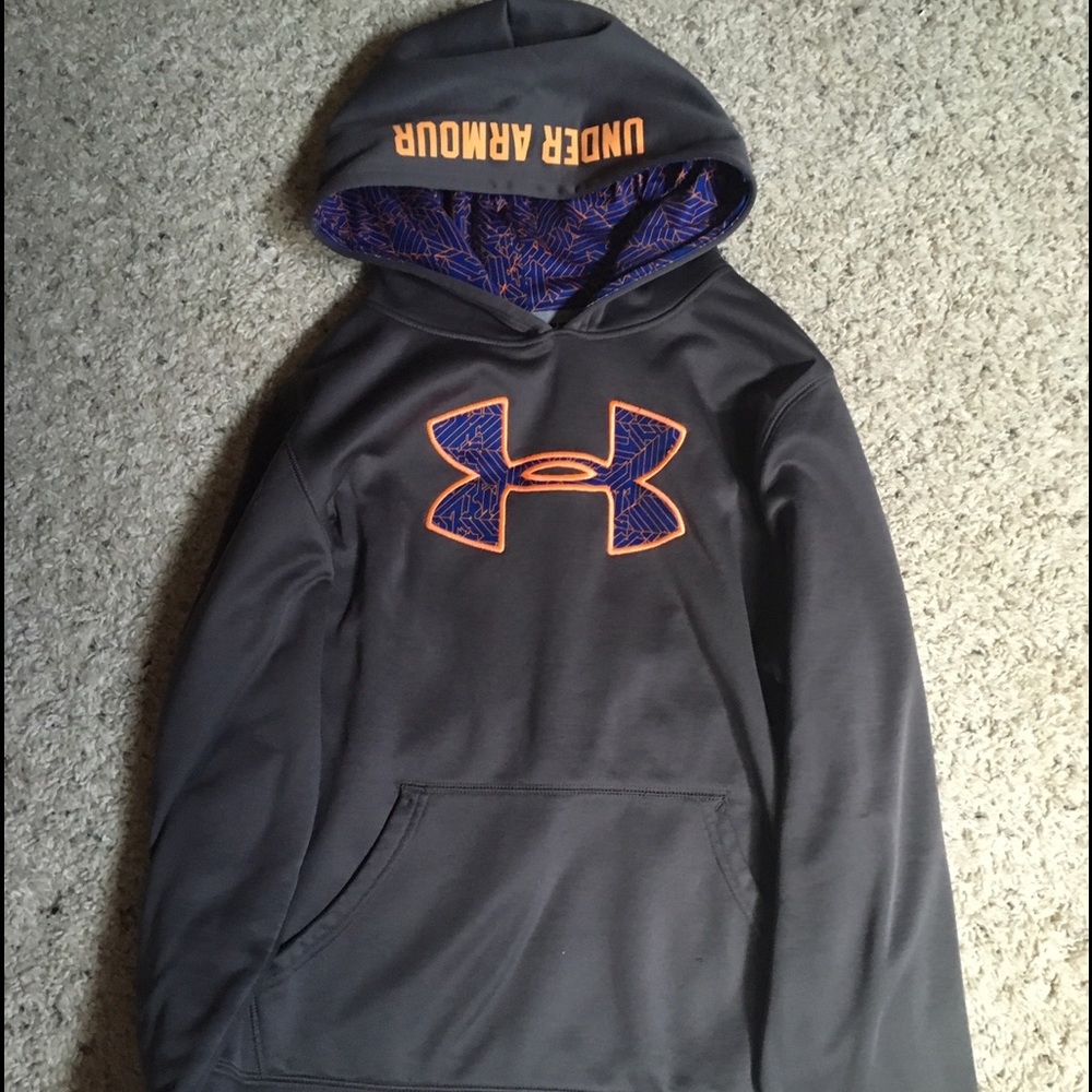 Under Armour hoodie size youth XL