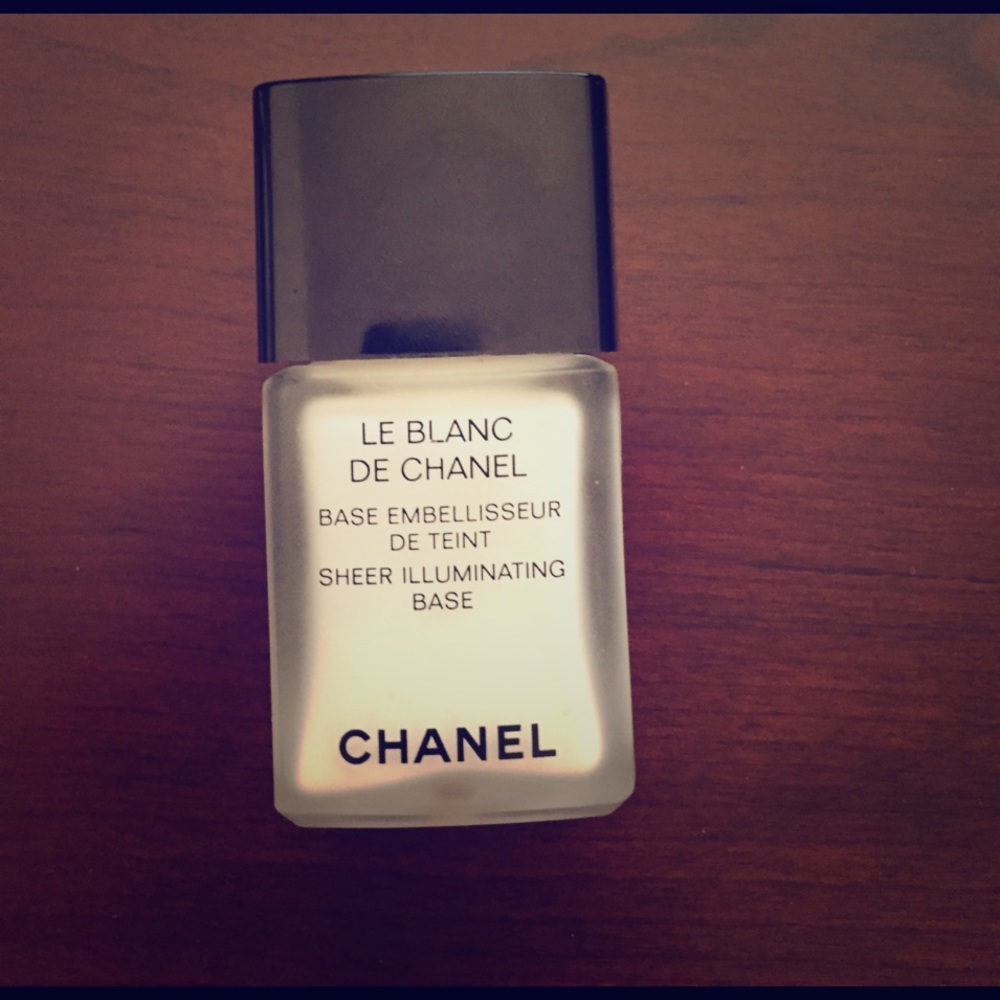 Chanel le Blanc de Chanel