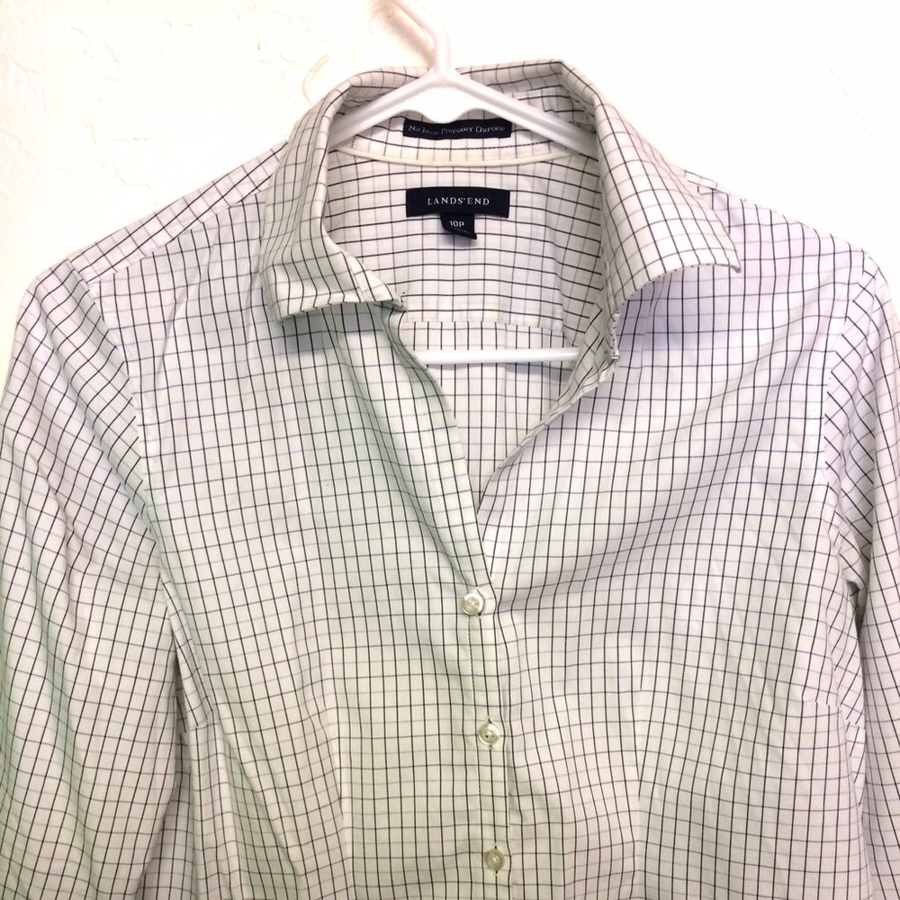 Women's dress shirt