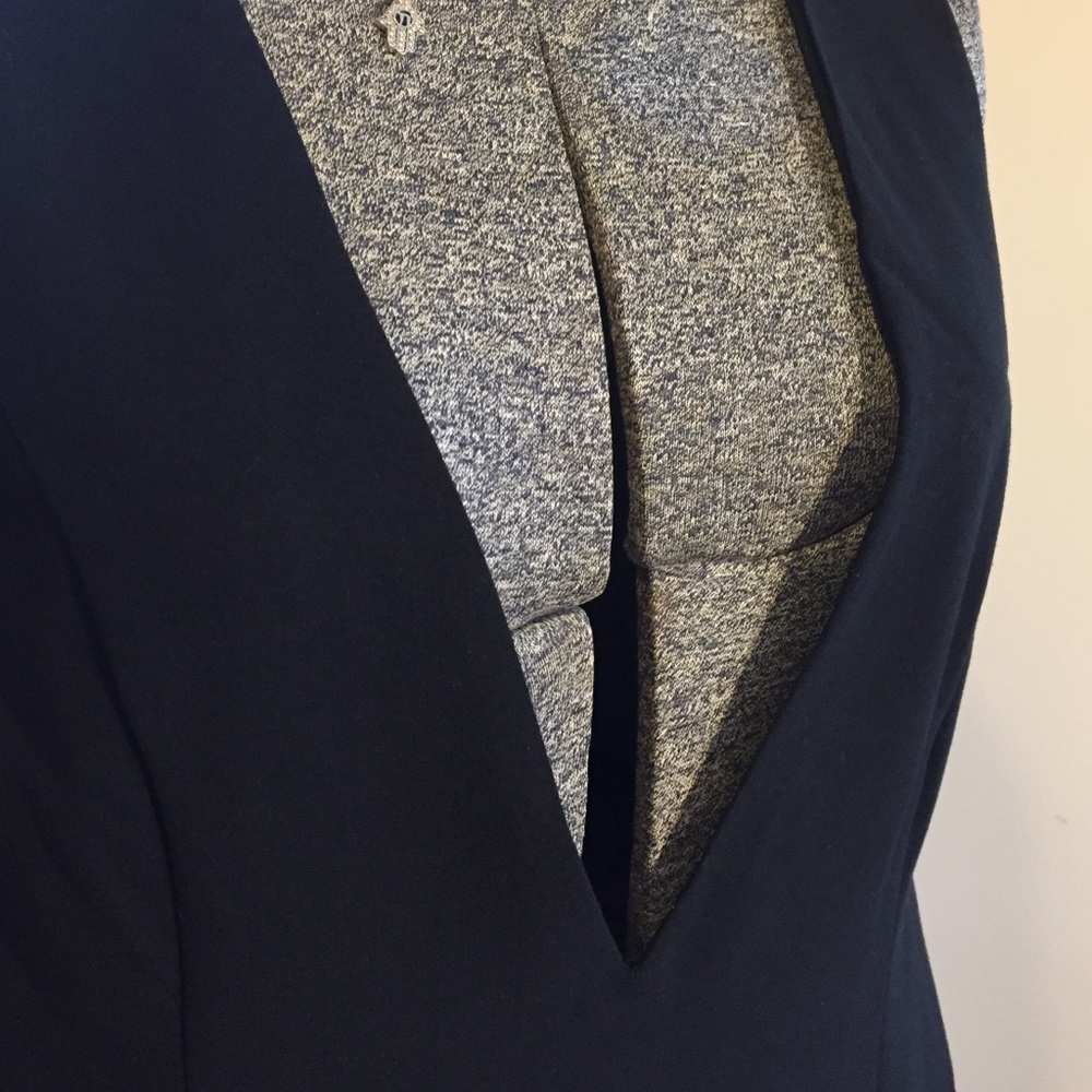 LAST ONE! MEDIUM NEW W/TAGS PLUNGING LBD W/POCKETS - Picture 2 of 4