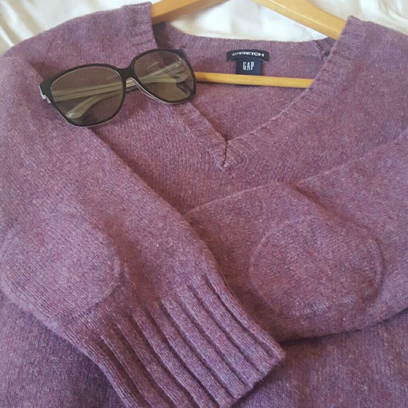 Sweater - Picture 4 of 4