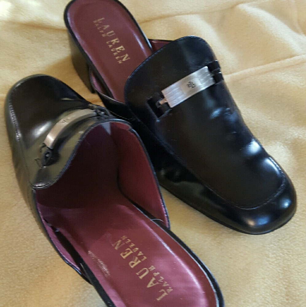 Authentic Ralph Lauren Slides Sz.8