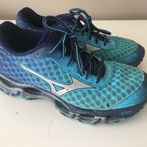 Mizuno Wave Prophecy 8.5