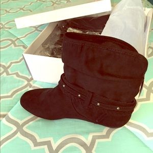 New black ankle boots!