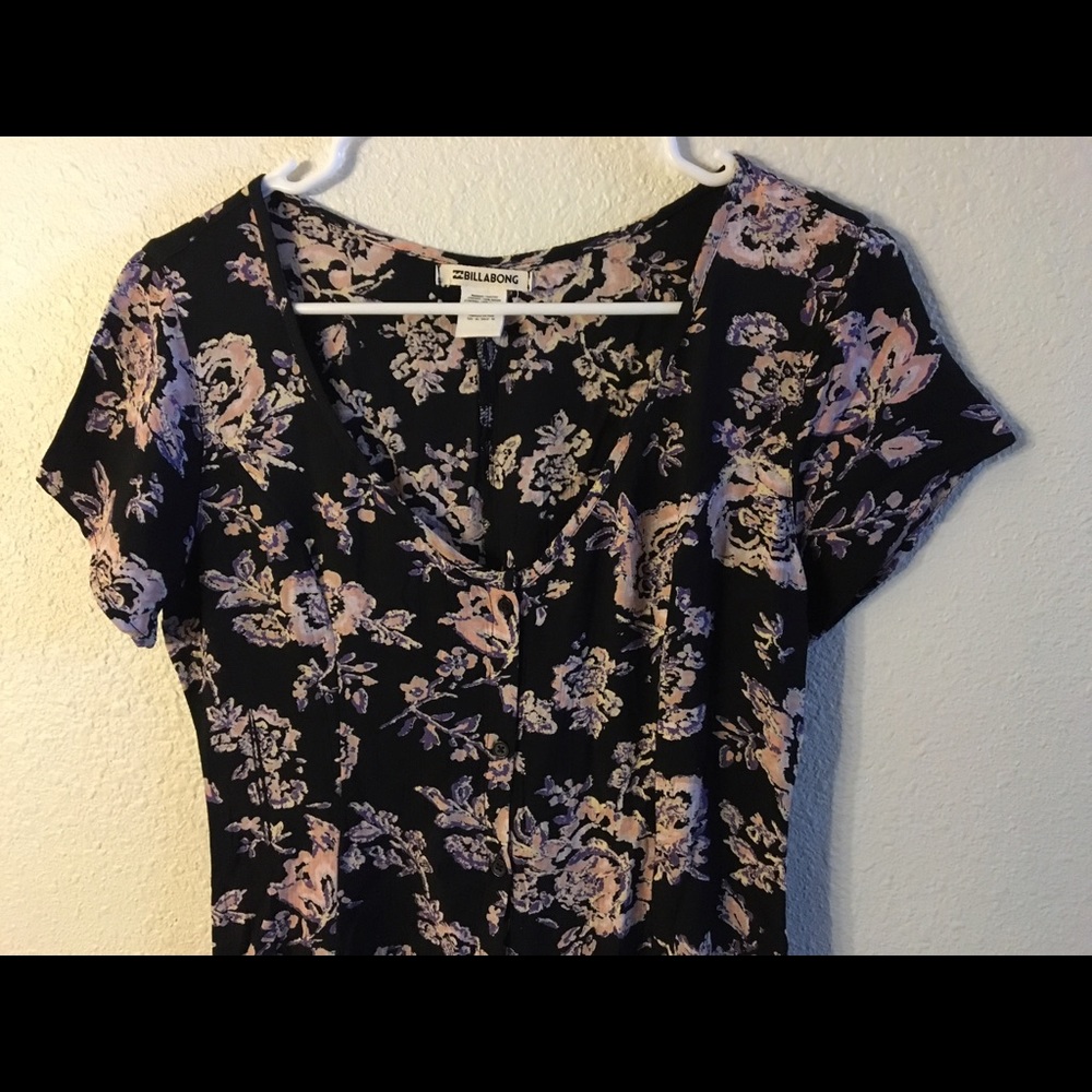 Adorable romper with floral pattern size M