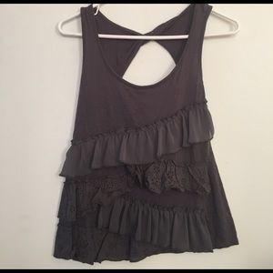 Gray ruffle tank