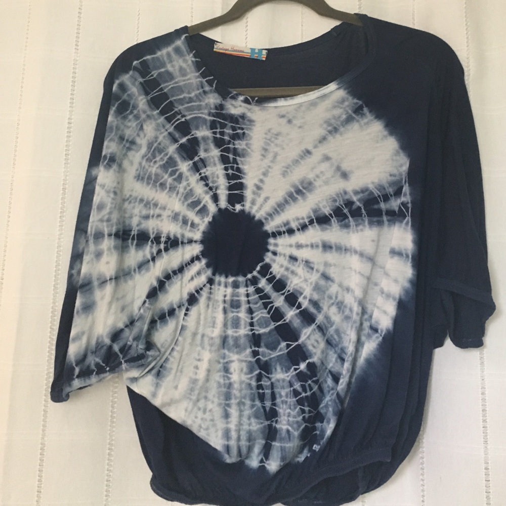 ‼️bundle deal‼️ Blue Tie dye blouse in great condition
