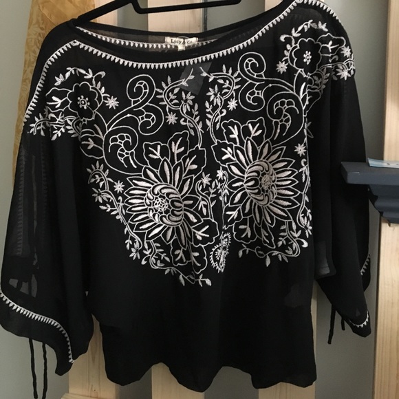Small/ Medium Sheer Black Top NWT - Picture 1 of 4