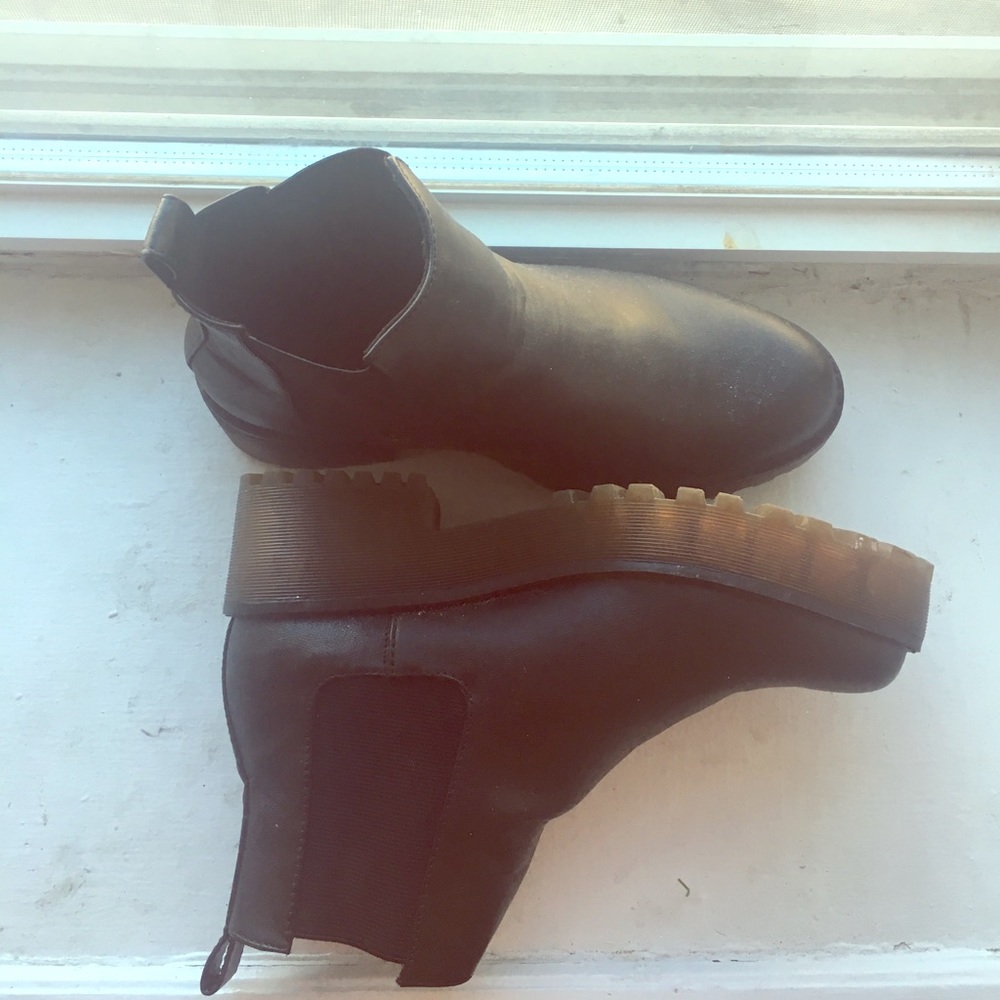 H&M platform boots