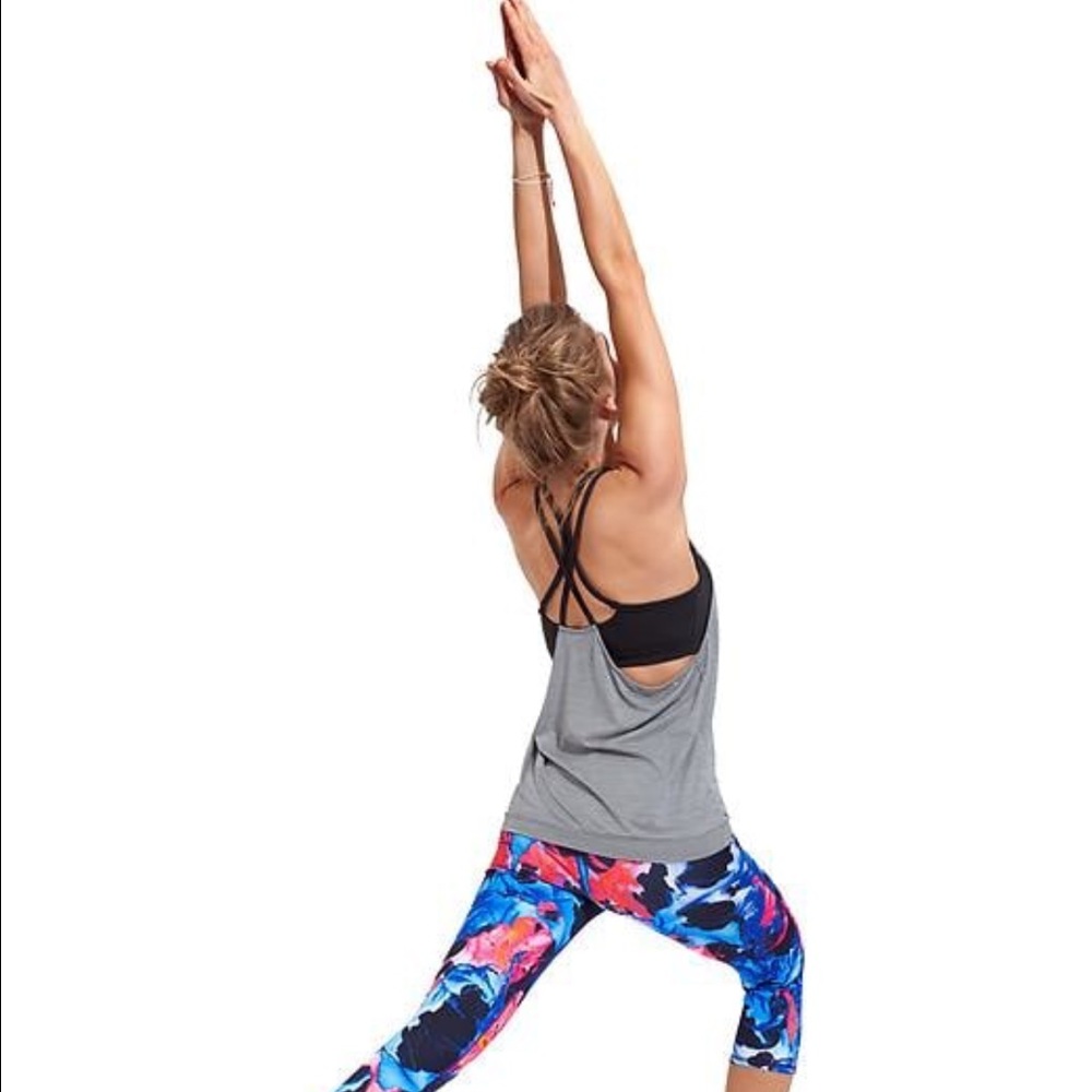 Athleta workout tank with inner bra.