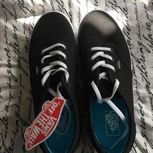 *****BRAND NEW**** Black vans teal bottom