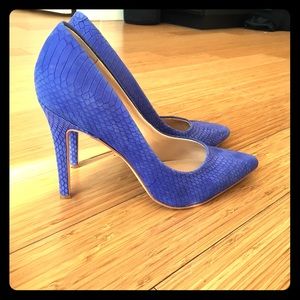 Vince Camuto Suede Pumps size 8.5