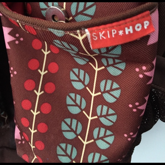 Skip hop extra large diaper bag! - Picture 3 of 4
