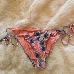 Oneill floral bikini bottoms