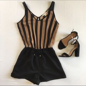 SALE 🎉 NEW! Striped Jumpsuit with Pockets