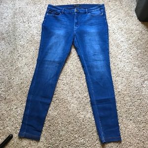 Forever 21+ mid rise jeans super stretchy