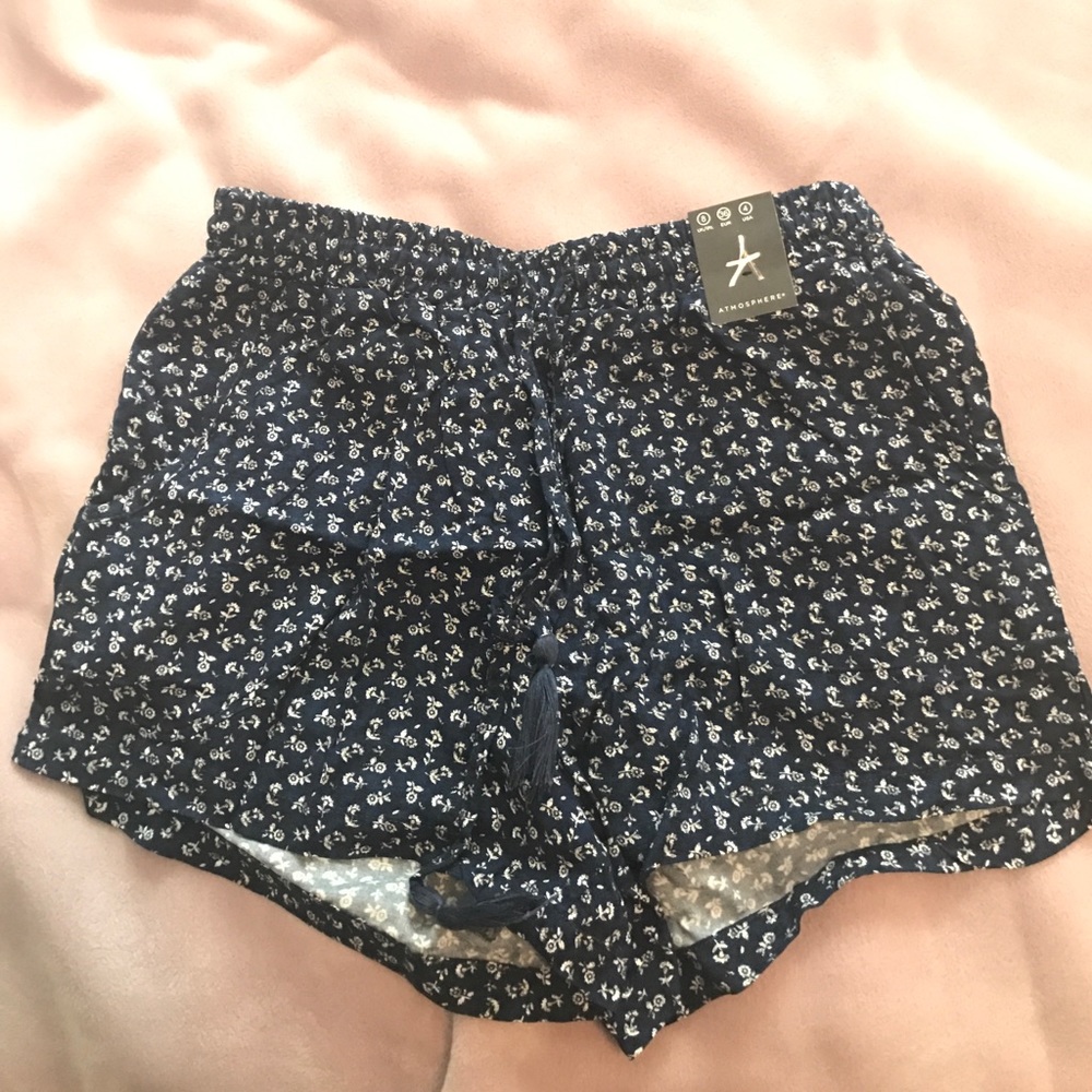 Flowy flower print shorts, size 4