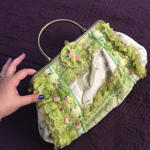 Purse - Picture 2 of 6