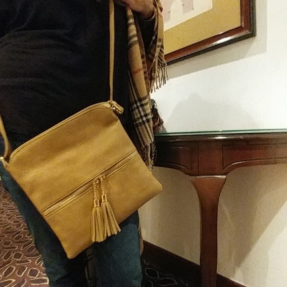 Medium crossbody bag - Picture 5 of 5