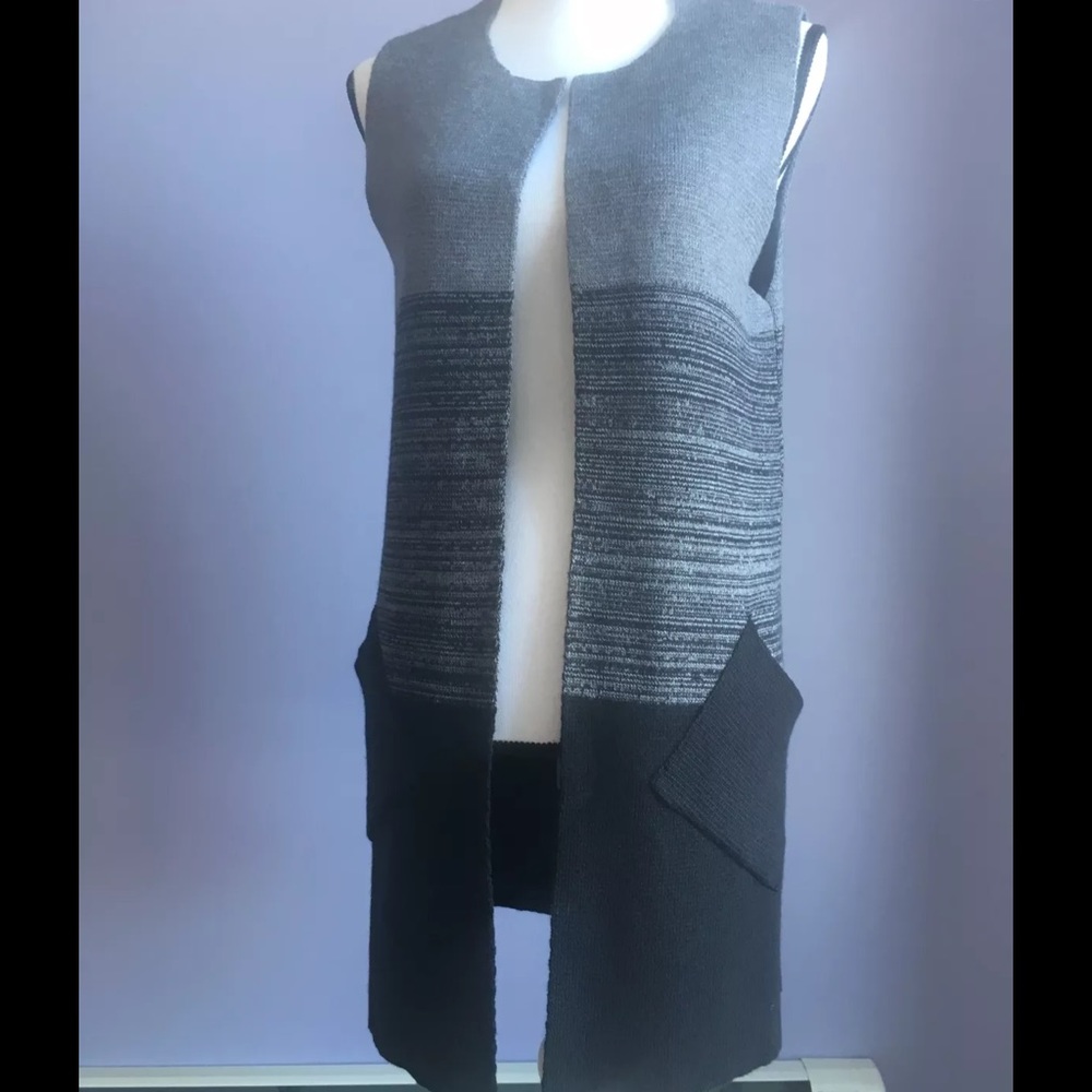 *SOLD* Cocogio women cardigan grey/black sz S