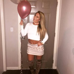 Meet your Posher, Casey