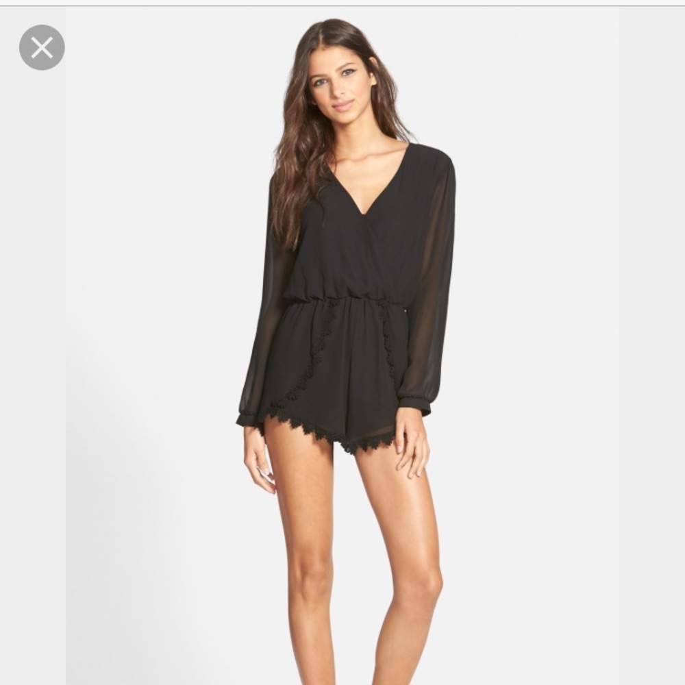 Nordstrom ASTR black lace trim romper