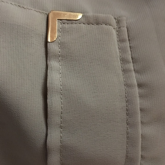 Taupe colored blouse - Picture 4 of 4