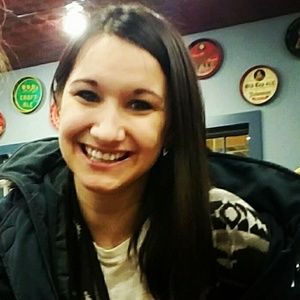 Meet your Posher, Alexandra