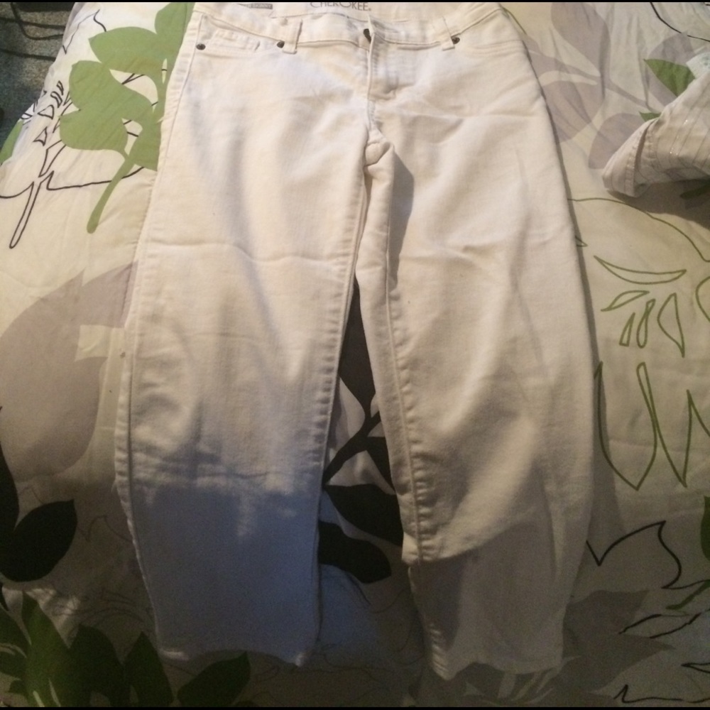 Girls white capris