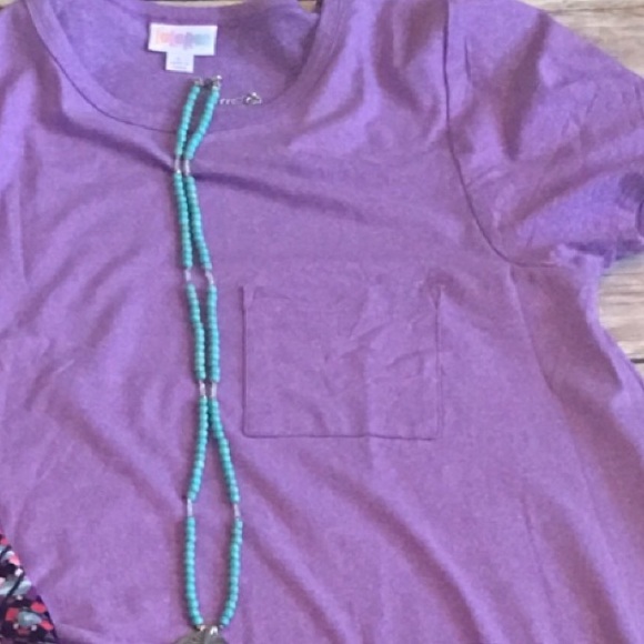 GORGEOUS LulaRoe Carly and Leggings - Picture 2 of 5