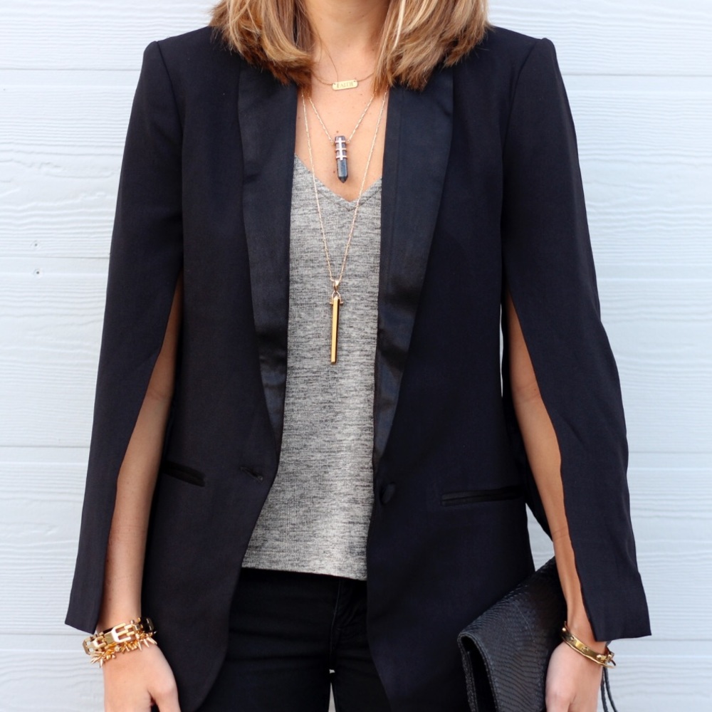 Open sleeve black blazer
