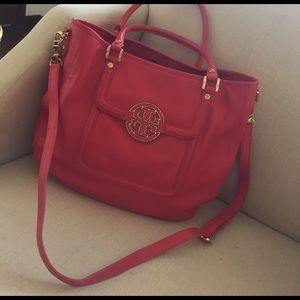 Tory Burch Amanda Hobo