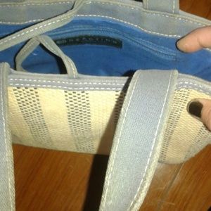 Kenneth Cole Bags - Sale! Hur. IRMA Kenneth Cole Purse teally nice Kenneth Cole Bags - Sale! Hur. IRMA Kenneth Cole Purse teally nice